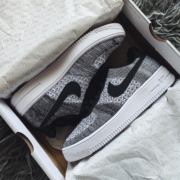 nike air force flyknit 2.0 grey